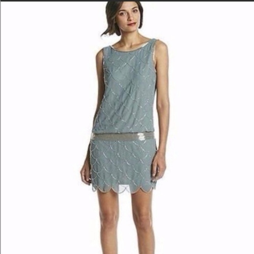 ✨HP✨Adrianna Papell Beaded Scallop Hem Sleeveless Cocktail Dress - Dusty Blue